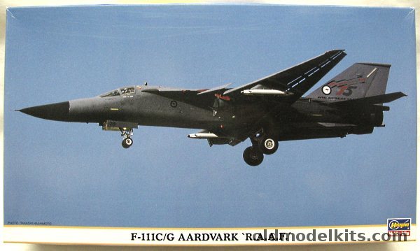 Hasegawa 1/72 General Dynamics F-111C / F-111G RAAF Aardvark - Royal Australian Air Force (RAAF) No. 82 Wing No 6 Sq 75th Anniv 1996 / No.82 Wing No.1 Sq 1999 / No.82 Wing No.6 Sq / No.82 Wing No.1 Sq 1996, 00952 plastic model kit